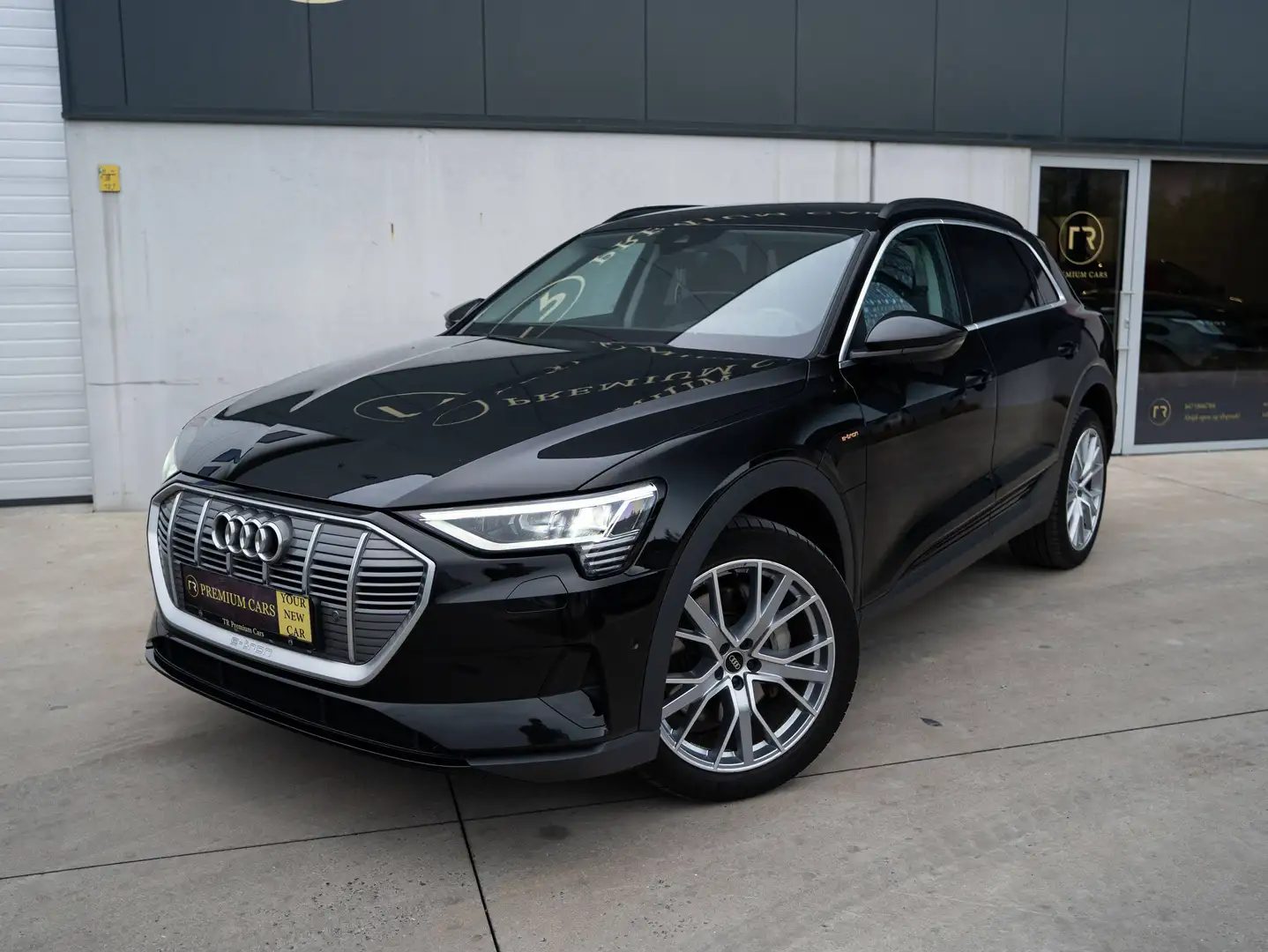 Audi e-tron 95 kWh l 55 l Quattro l Attraction l Limited Edition l Business+ l Camera