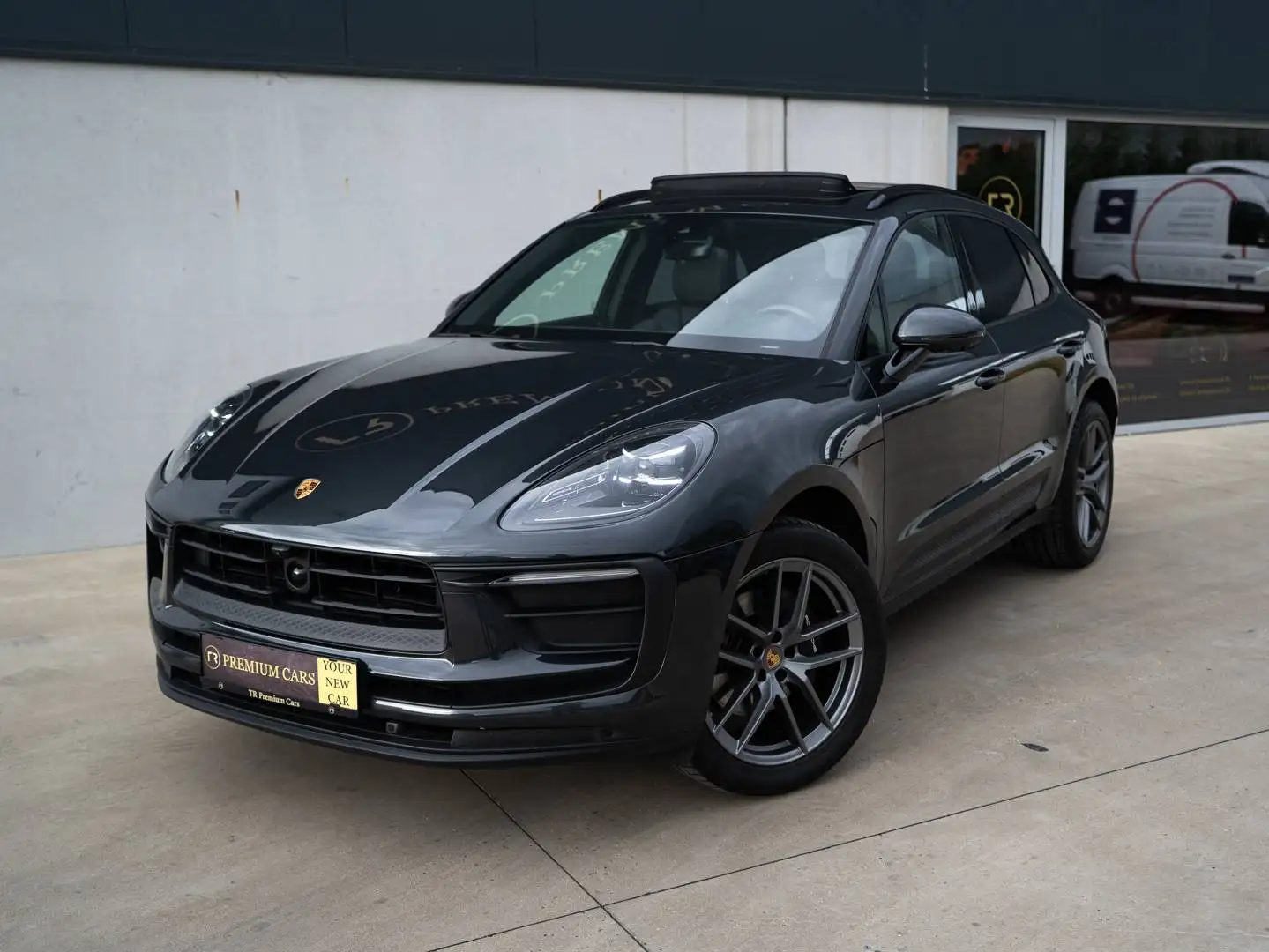 Porsche Macan Pano l BOSE l Sport Chrono l 360° Camera l Electric Seats l Memory l Adaptive Cruise Control l 360°