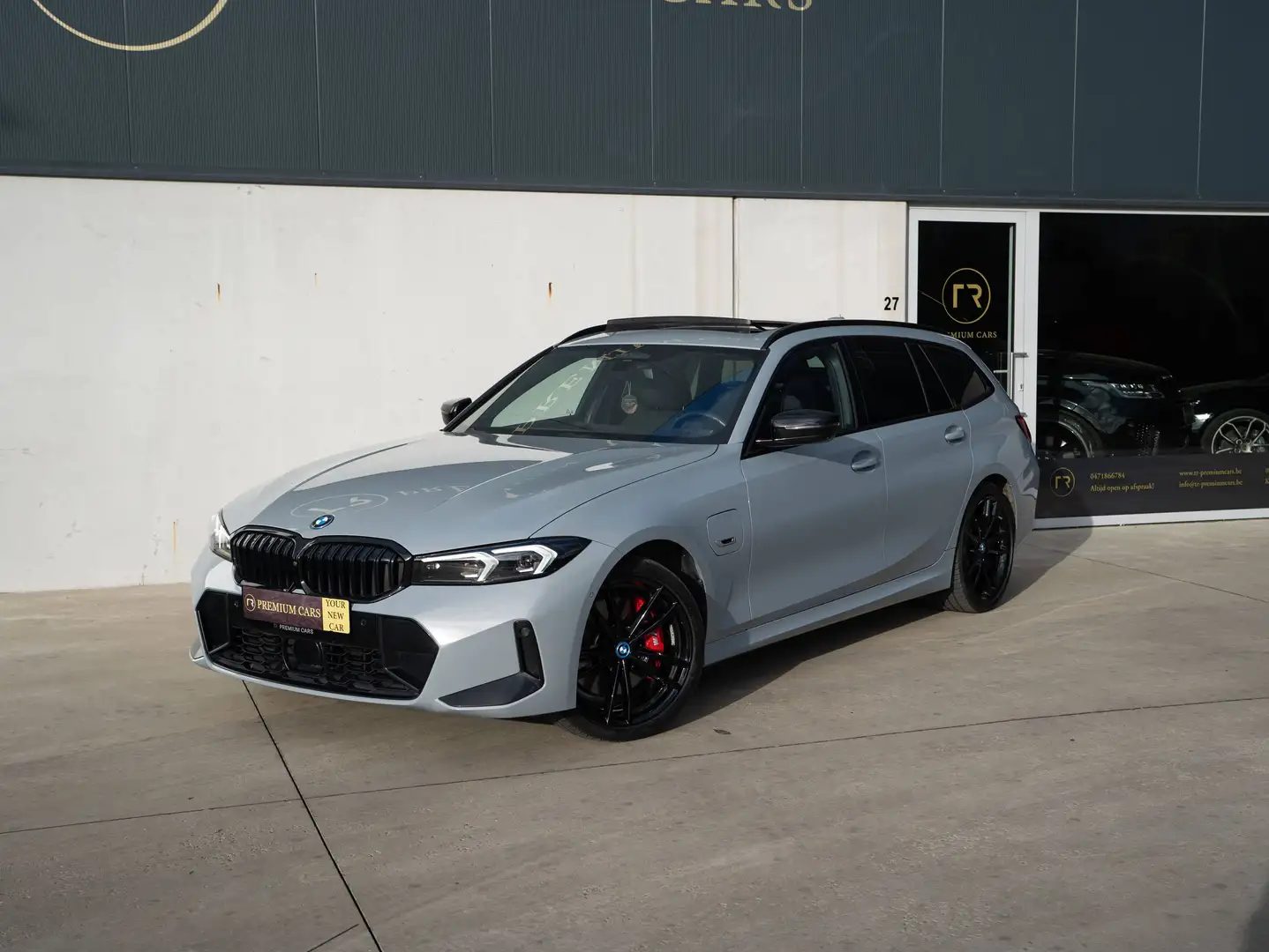 BMW 330 e l PHEV l Touring l M-Sport Pro l Pano l Memory l 360°