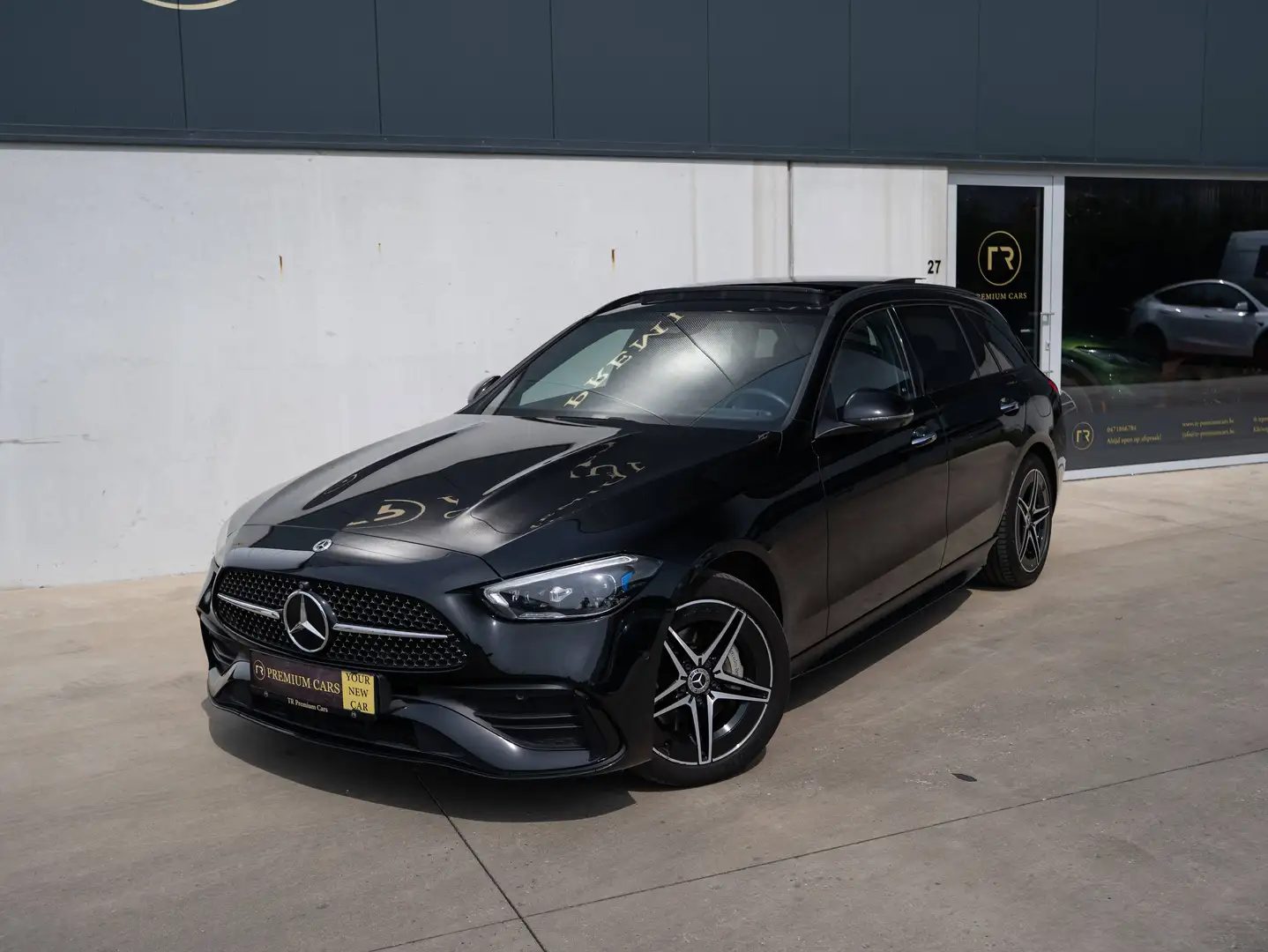 Mercedes-Benz C 300 e l PHEV l AMG Line l Pano l Burmester l Carplay l Corner l Electric Seats l Keyless l Head-Up l 360°