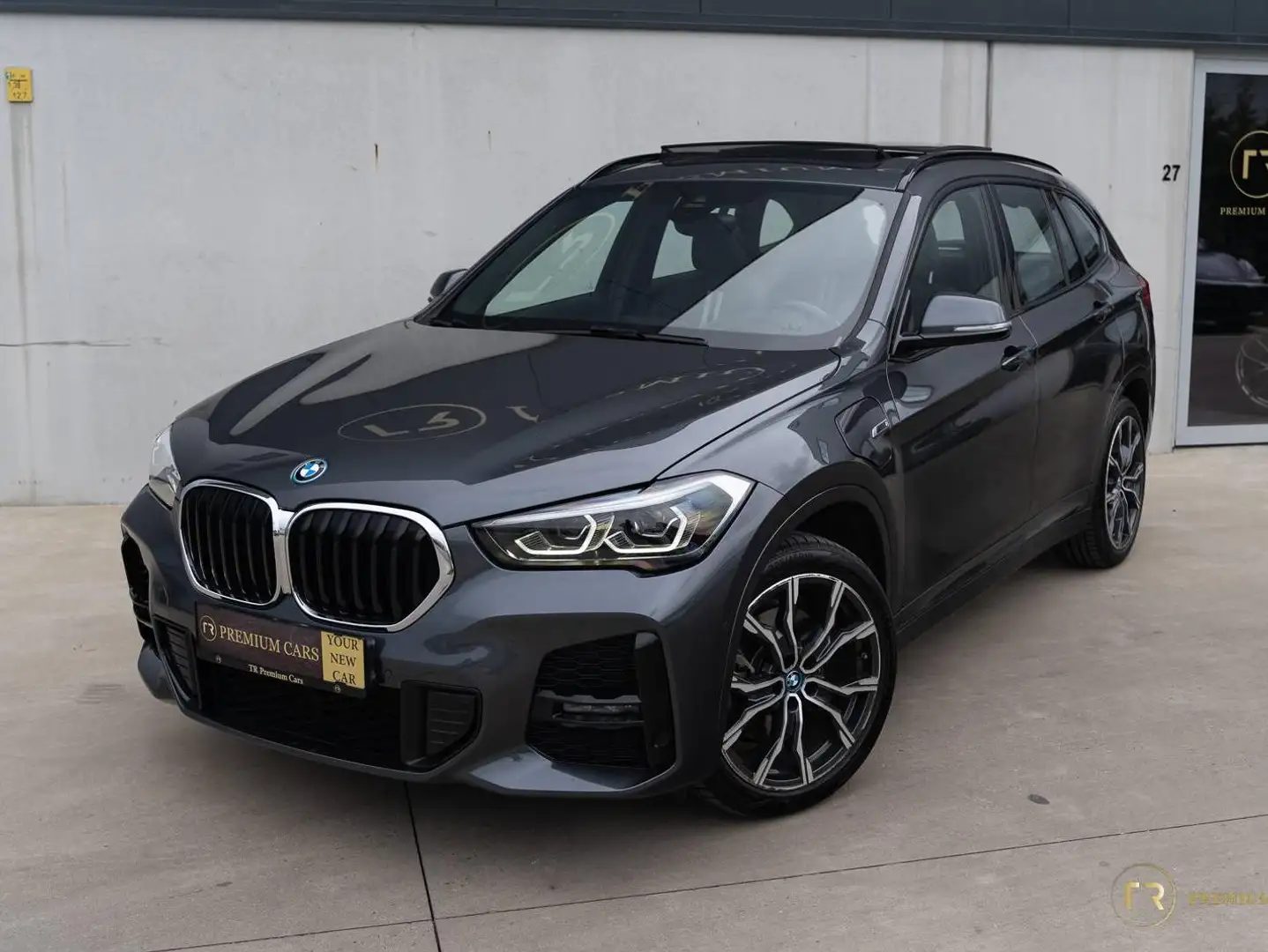 BMW X1 PHEV l xDrive25e l M-Sport l Pano l Memory l Camera