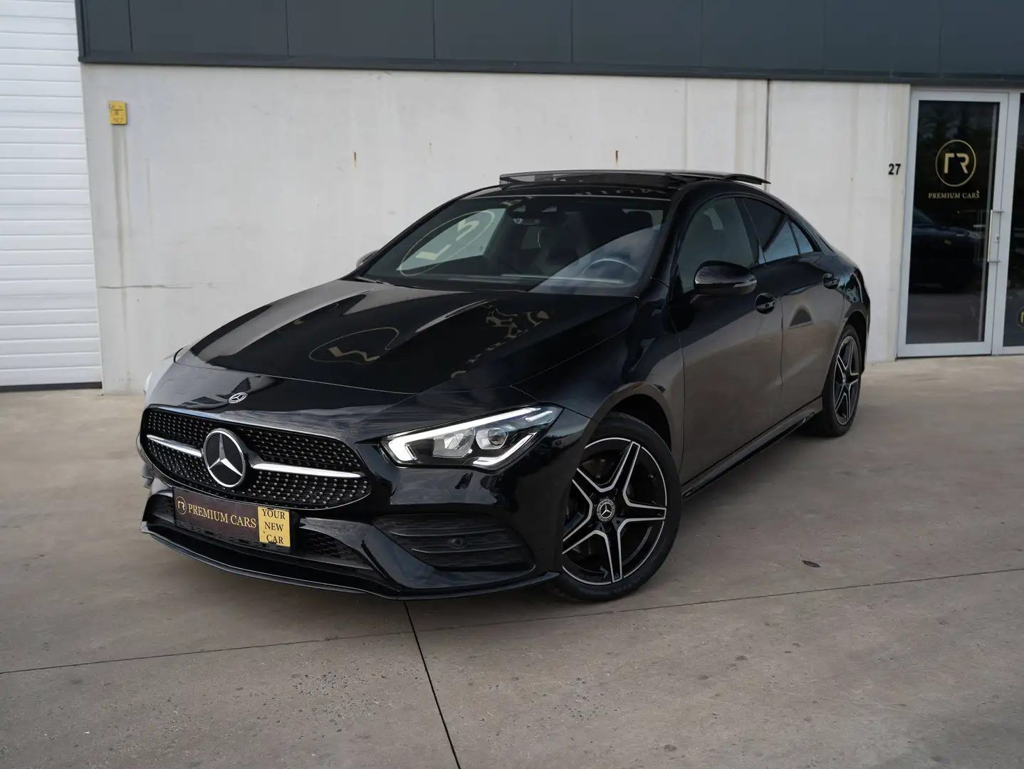 Mercedes-Benz CLA 250 e l PHEV l AMG Line l Pano l Night l Camera l LED l Heated Seats