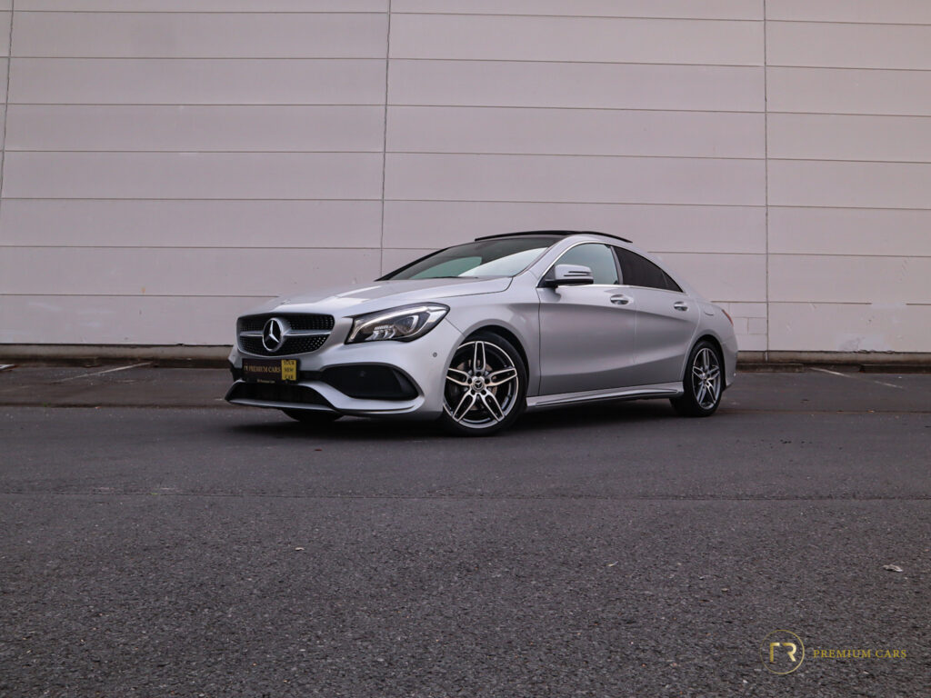 Mercedes CLA 200 AMG Line l Sunroof l PDC l Dodehoek