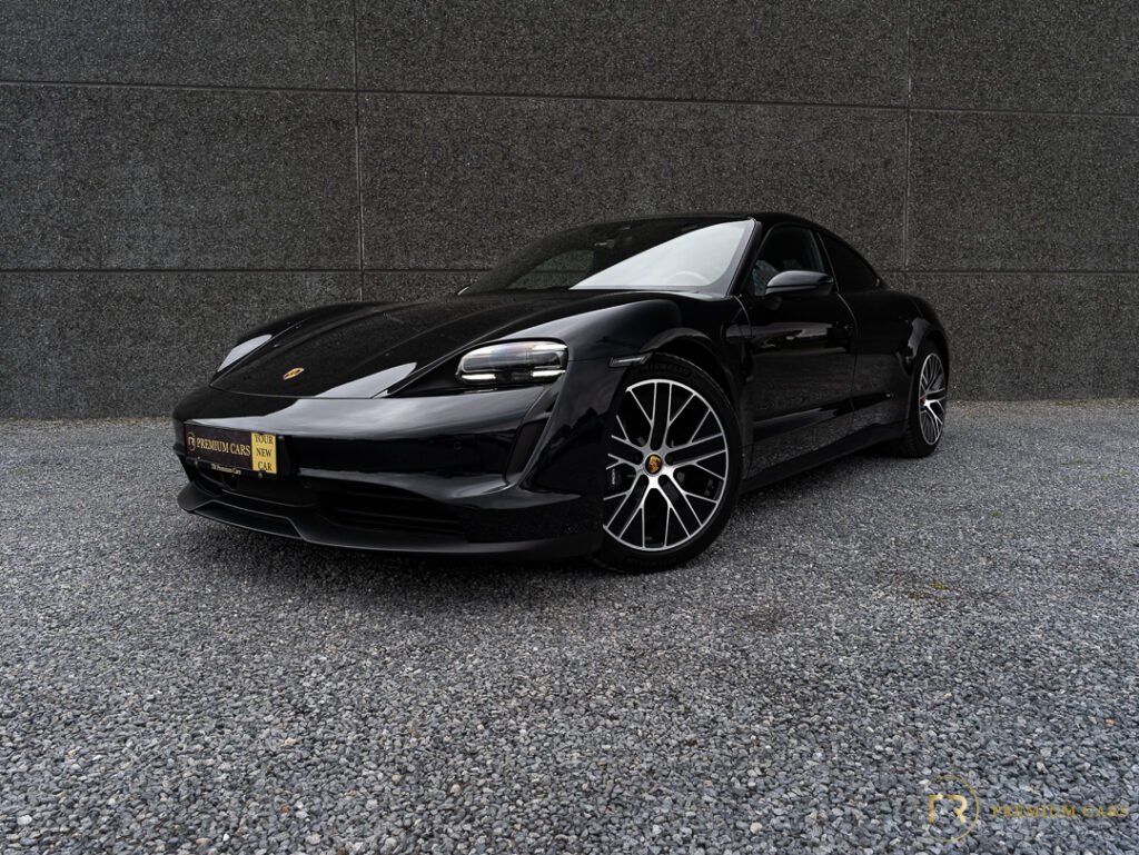 Porsche Taycan l Pano l Camera l Full black